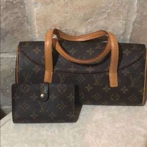 A Louis Vuitton bag